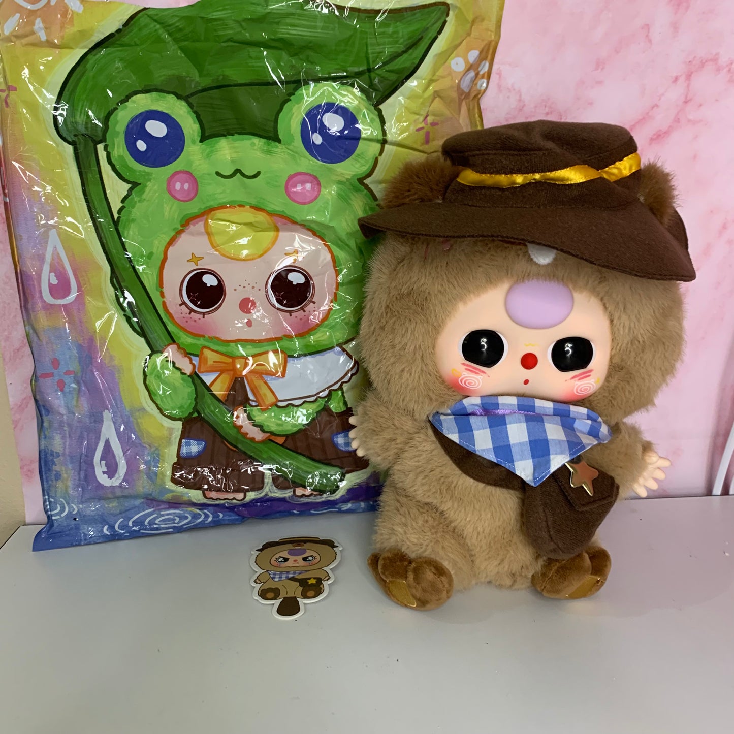 Baby Three 400% - Capybara with Cowbow Hat