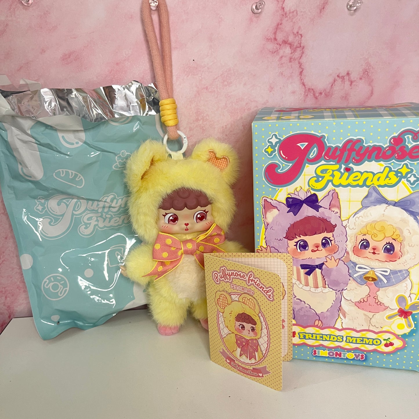 Puffynose Friends - Friends Memo Series - Yellow Party Bear (Revealed)