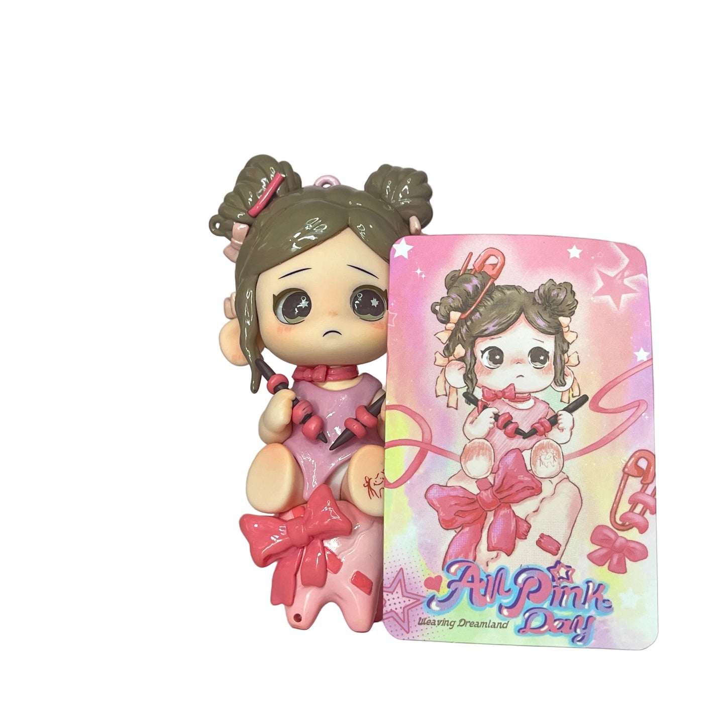 Oona – All Pink Day Vinyl Figurine