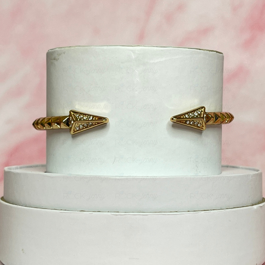 Single Bracelet - Gold Cuff - Arrow