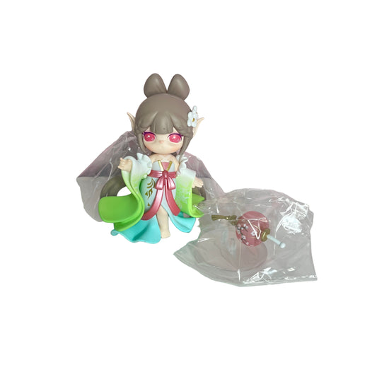 Suri Spirit Wind Town - Lantern Girl