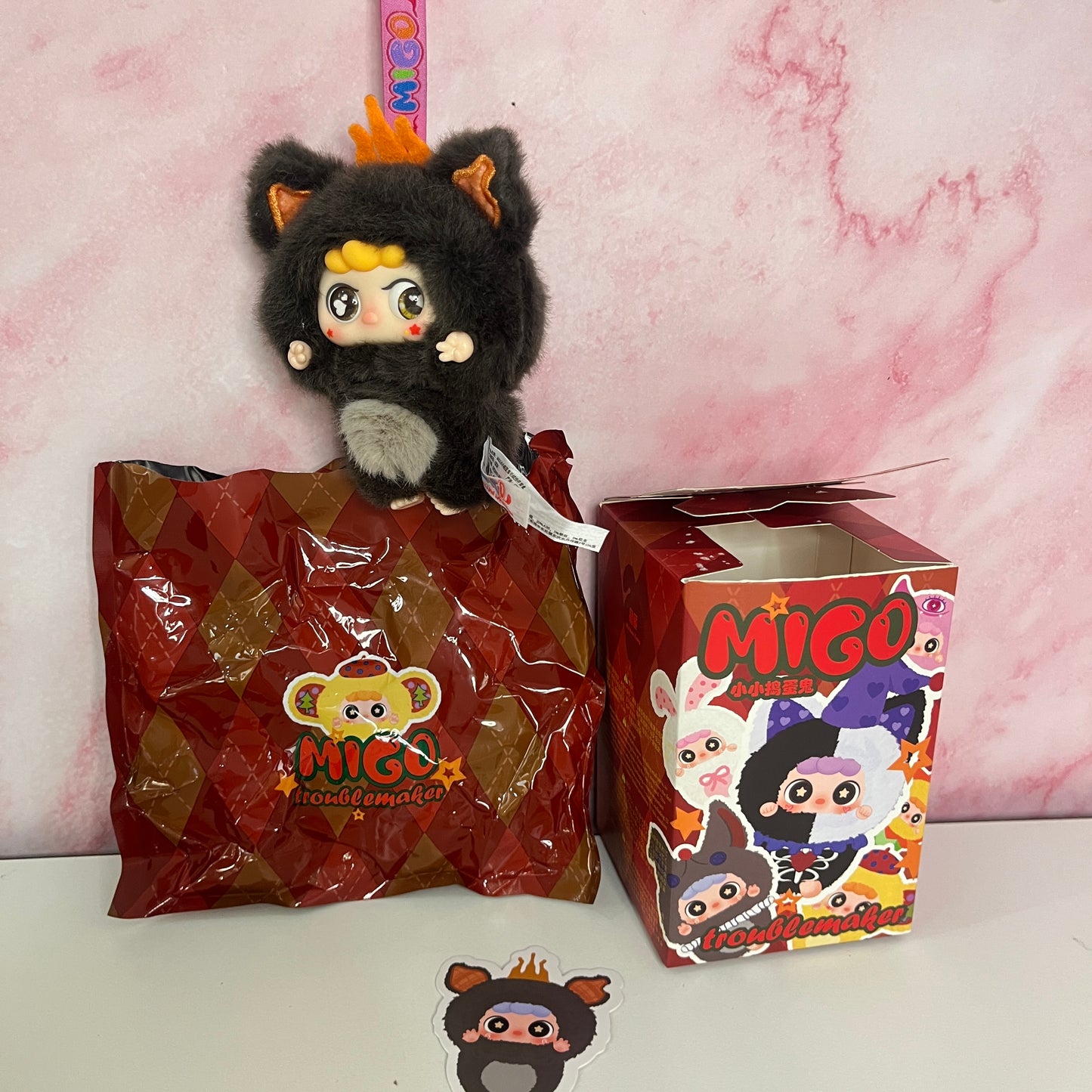 MIGO Little Troublemaker Plush Pendant - The King's Crown (Revealed)