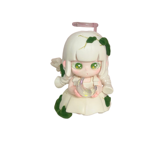Liita Embrace Fantastic Adventure Series Figurine - Angel (Revealed)